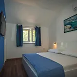 Mira Makarska - Villa *