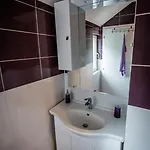 Mira Makarska - Villa *