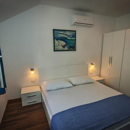 Mira Makarska -