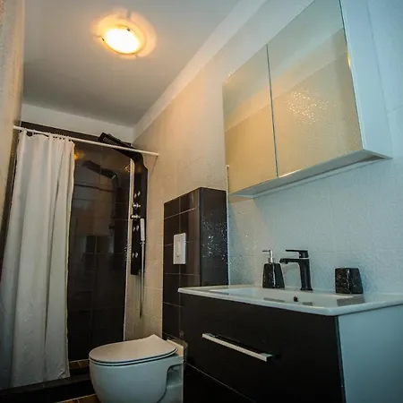 Villa Mira Makarska - *