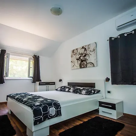 Villa Mira Makarska -