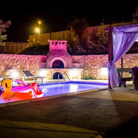 Villa Mira Makarska - *