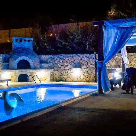 Mira Makarska - Imotski
