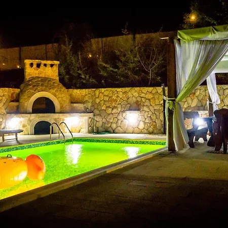 Mira Makarska - Villa Imotski